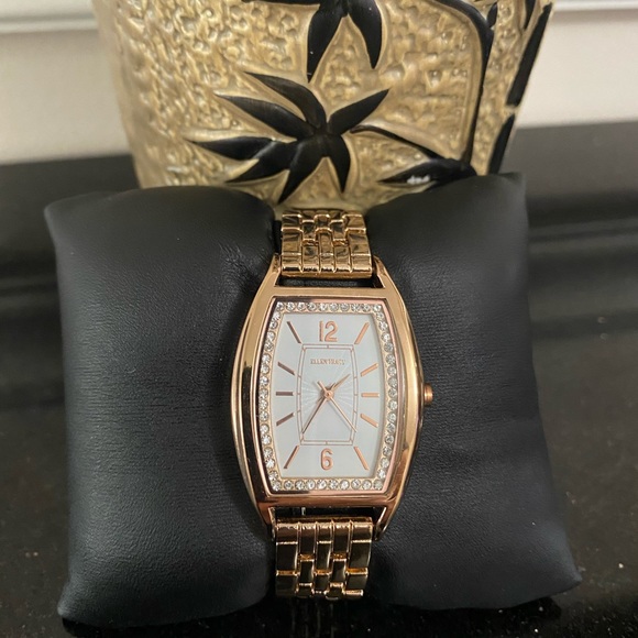 Ellen Tracy Gold Tone Watch - Picture 2 of 6